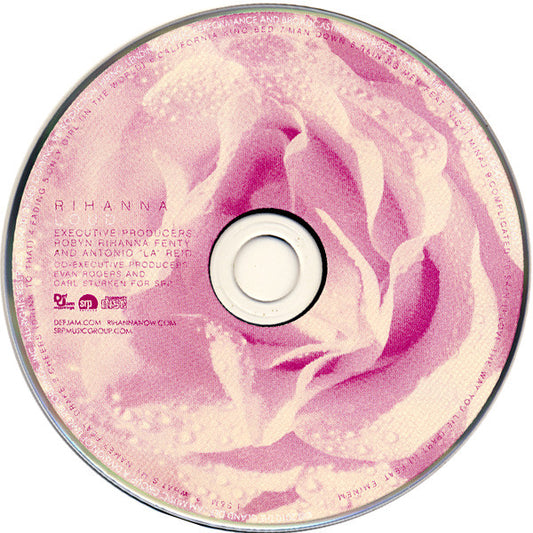 Rihanna – Loud